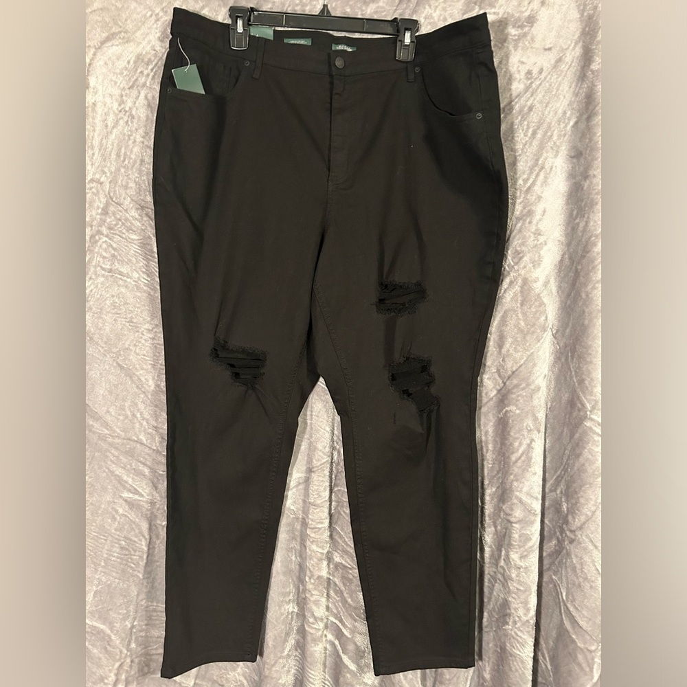 Wild Fable Super High Rise Skinny Black Distressed Jean Women’s size 20